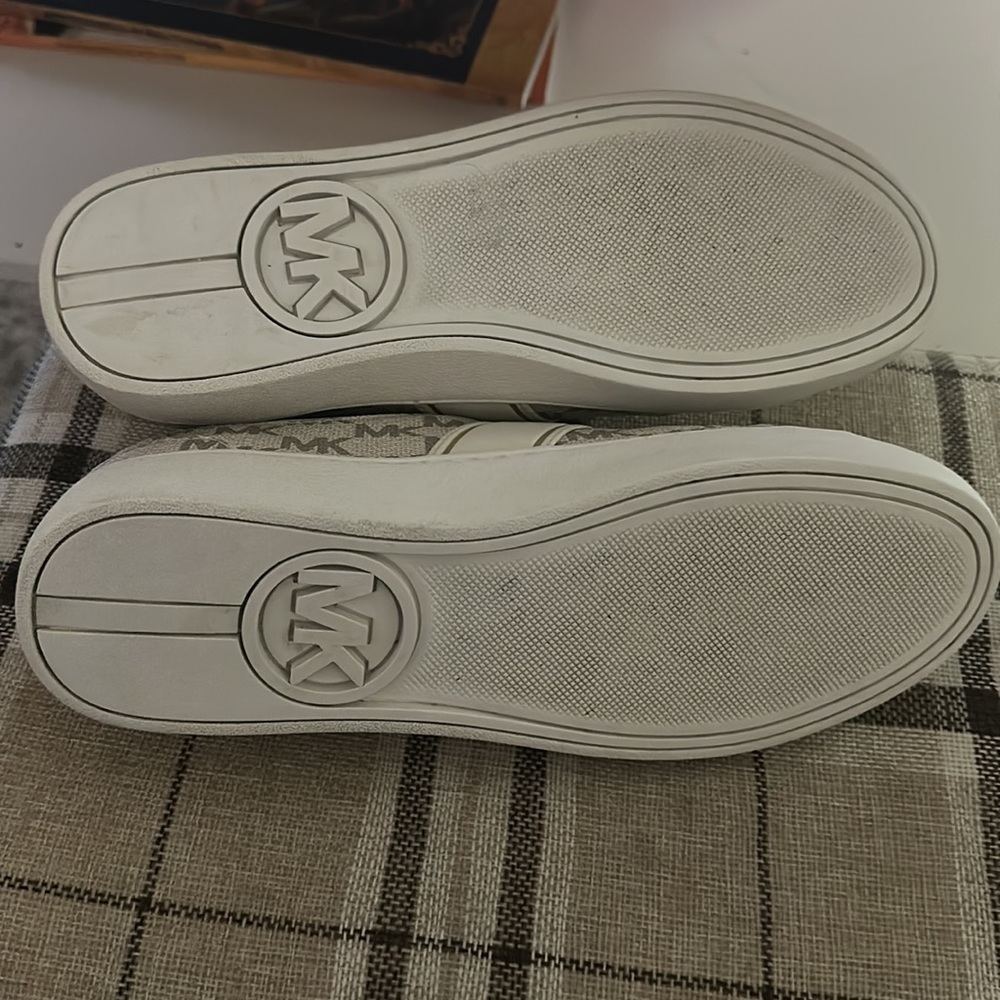 Michael Kors Stripe Lace-Up Size 6.5 - Picture 11 of 12